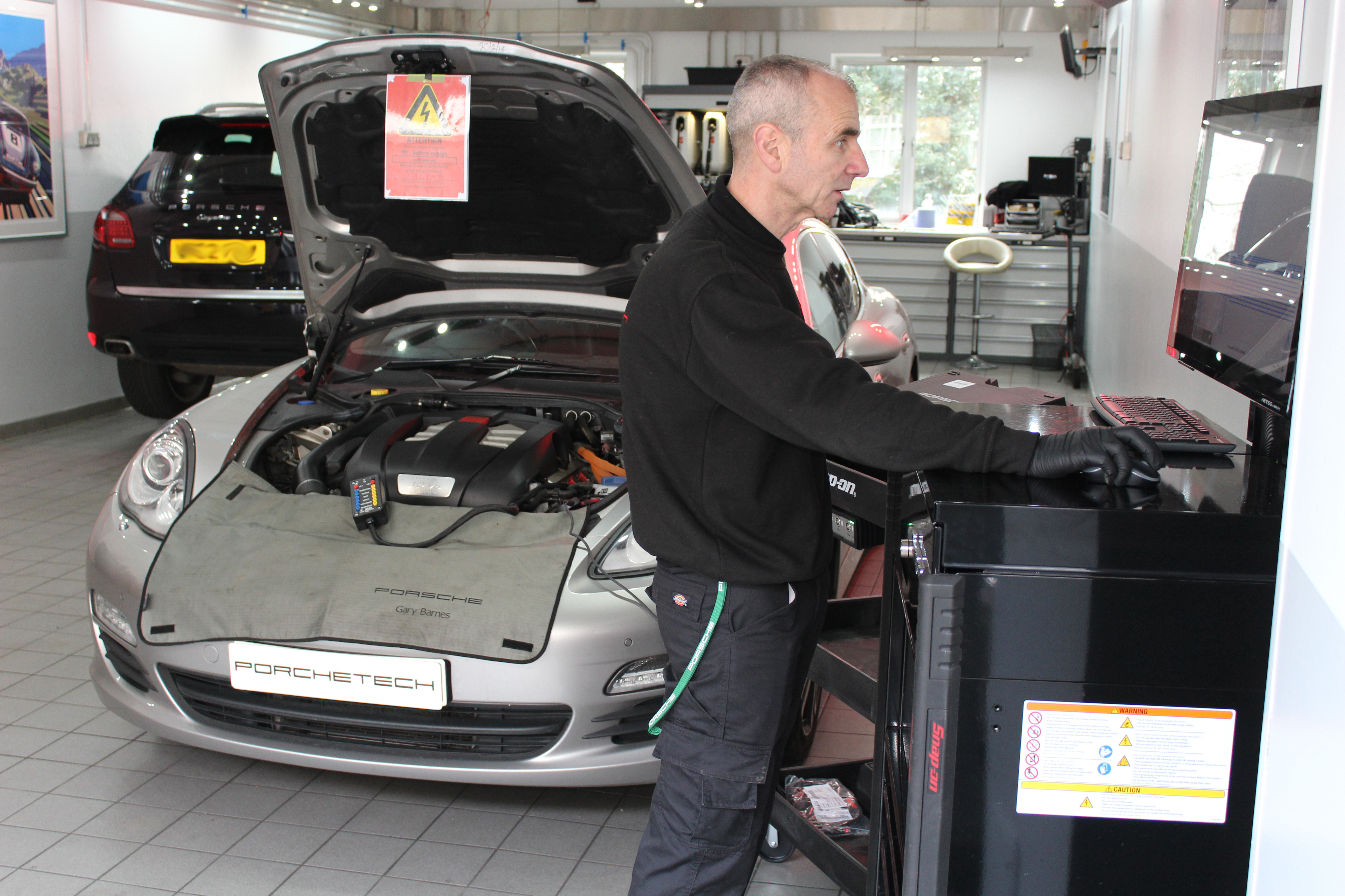 Porsche workshop